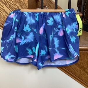 All in Motion GIRLS Blue Floral Athletic Shorts, lined. NWT, XXL(18)